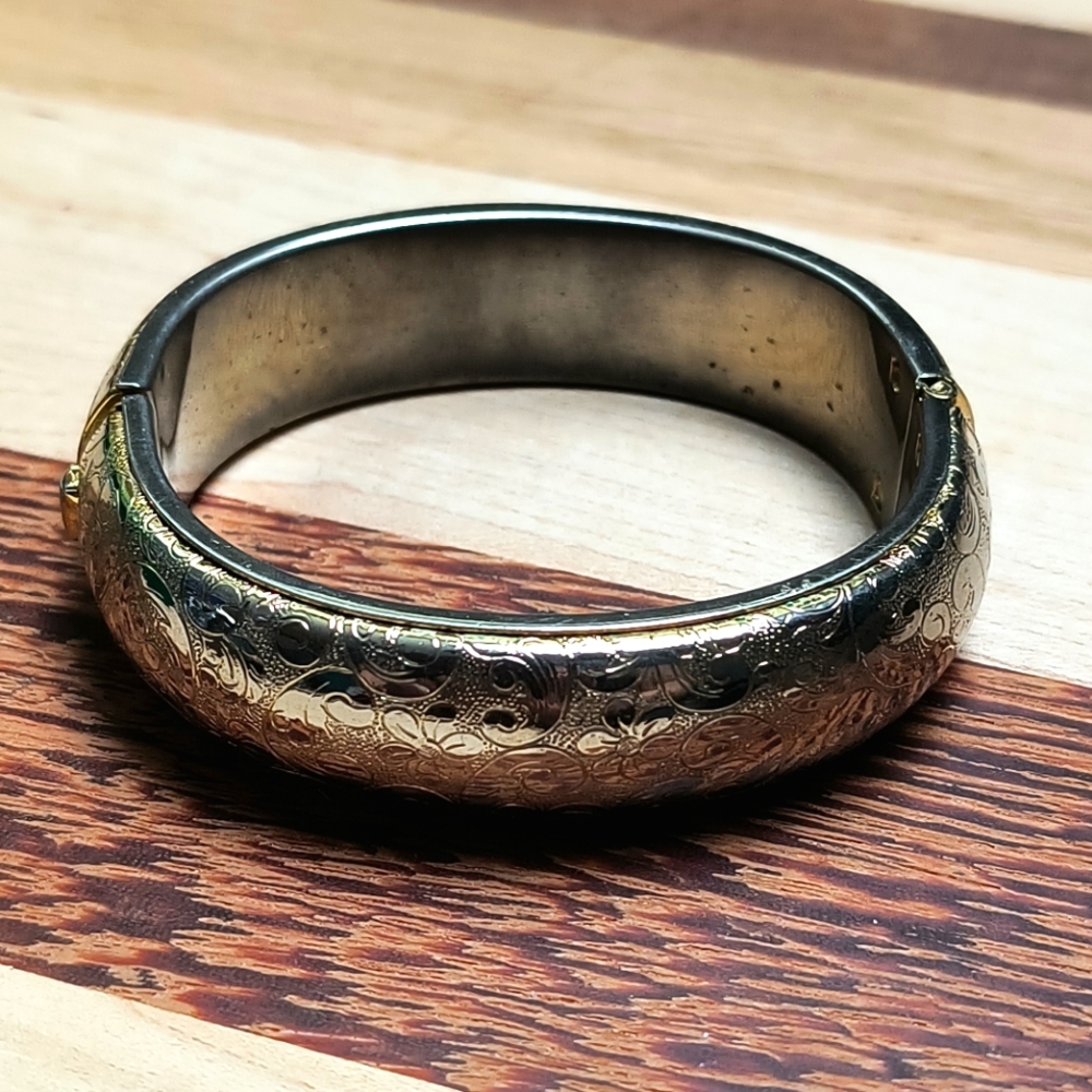 Inged Tab Insert Bracelet Engraved Desigh Floral Light Gold Tone Metal